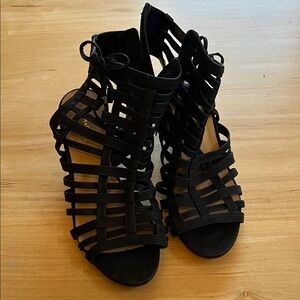 Chic Black Strappy Women's Heels